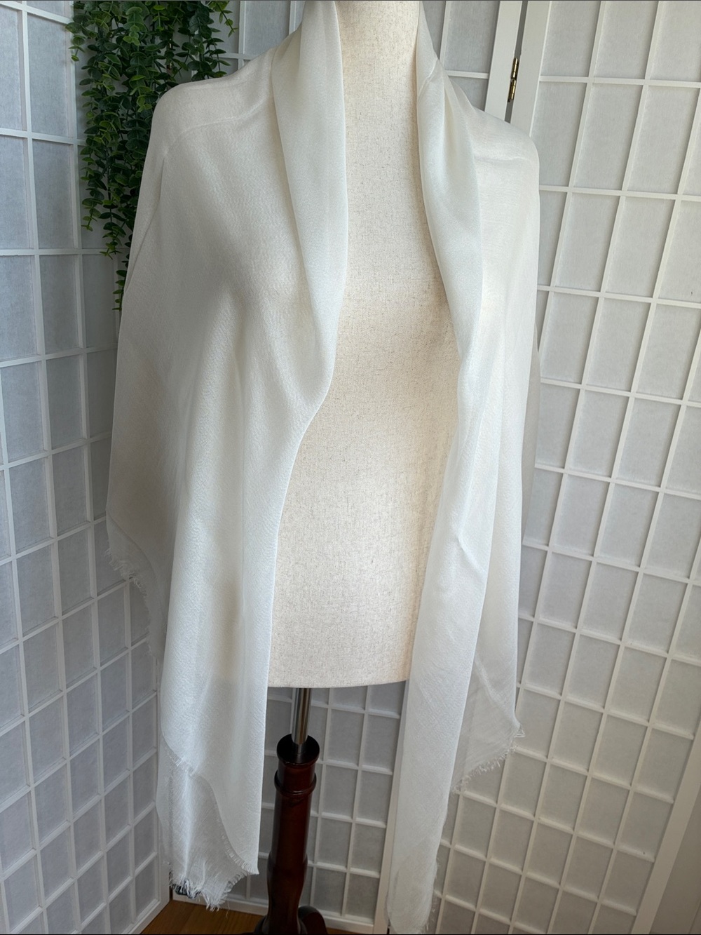 NEW Worth NY Ivory & Taupe Silk Blend gradient dyed Umbra Scarf/Wrap, 56" x 58"